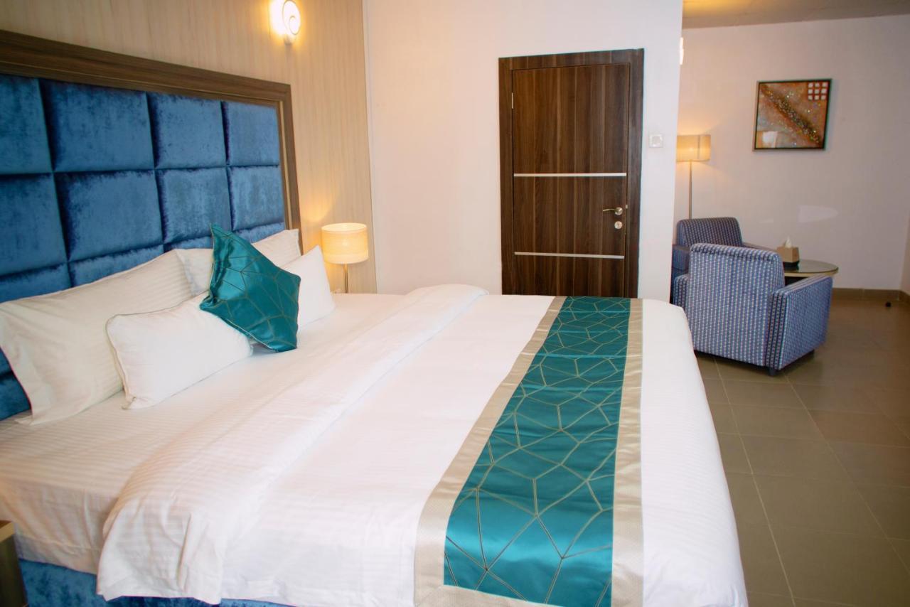 Riviera Suites Lagos Exterior foto