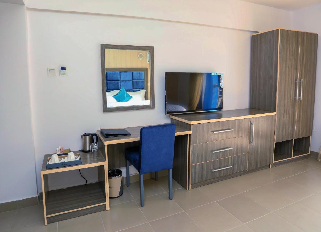 Riviera Suites Lagos Exterior foto